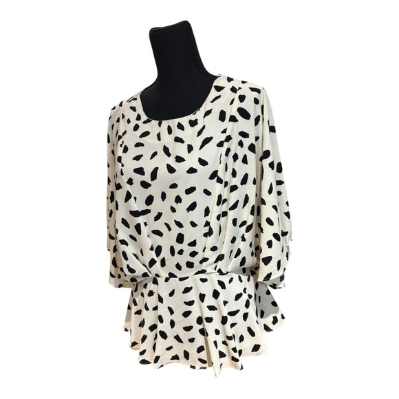 Umgee Black and White Patterned Blouse - Picture 3 of 5